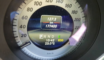 2013 Mercedes-Benz c180 w204 automatic coupe 10.jpg